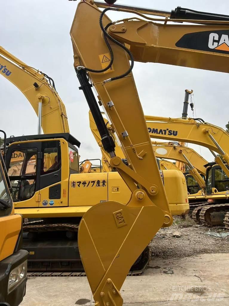 CAT 320 D Rupsgraafmachines