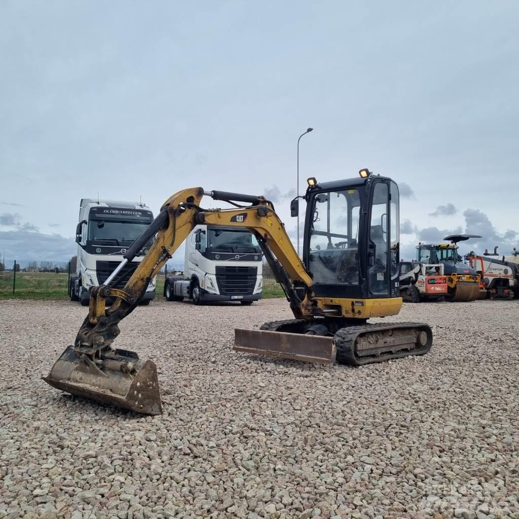 CAT 302.7 D CR Minigraafmachines < 7t