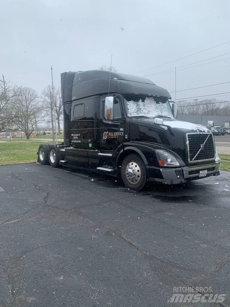 Volvo VNL730 Trekkers