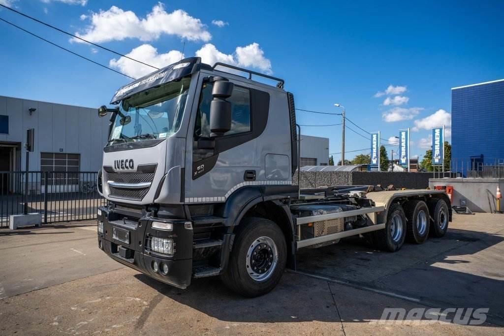 Iveco X-WAY 460 Vrachtwagen met containersysteem