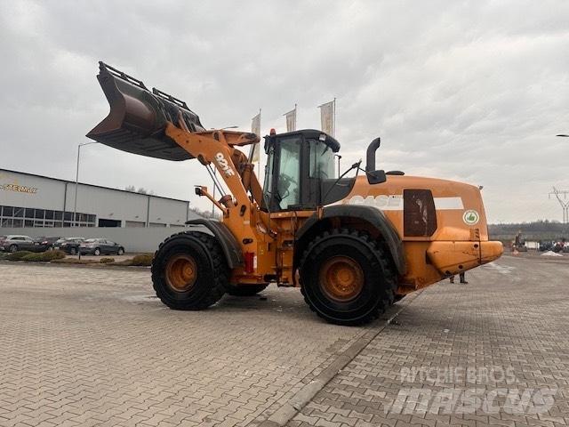 CASE 921 E Wielladers