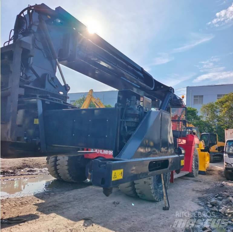 Kalmar DRT 450 Reachstackers