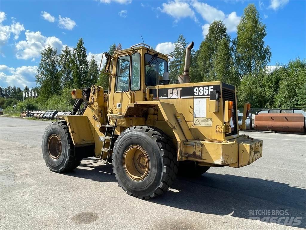 CAT 936F Wielladers