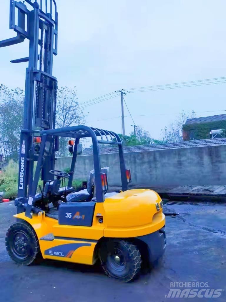 LiuGong CPC 35 Diesel heftrucks
