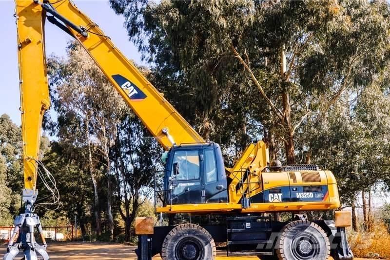 CAT M325 Minigraafmachines < 7t