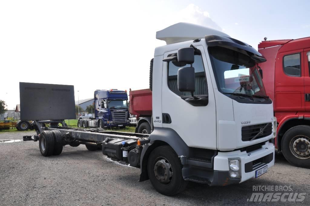 Volvo FL240 4x2 Chassis met cabine