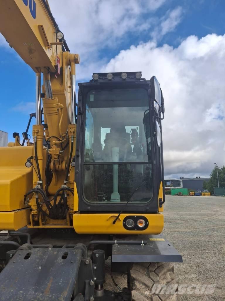 Komatsu PW158-11 Wielgraafmachines
