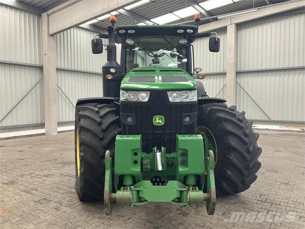 John Deere 8295R Tractoren