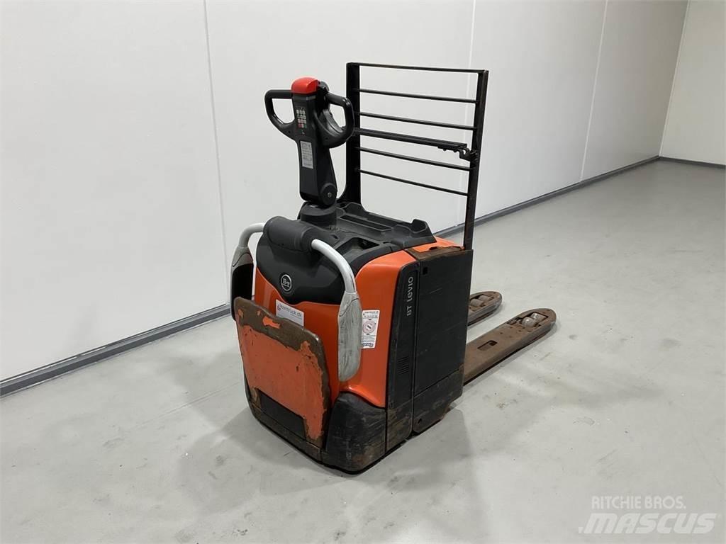 BT LPE200 Meerij pallettruck met platform