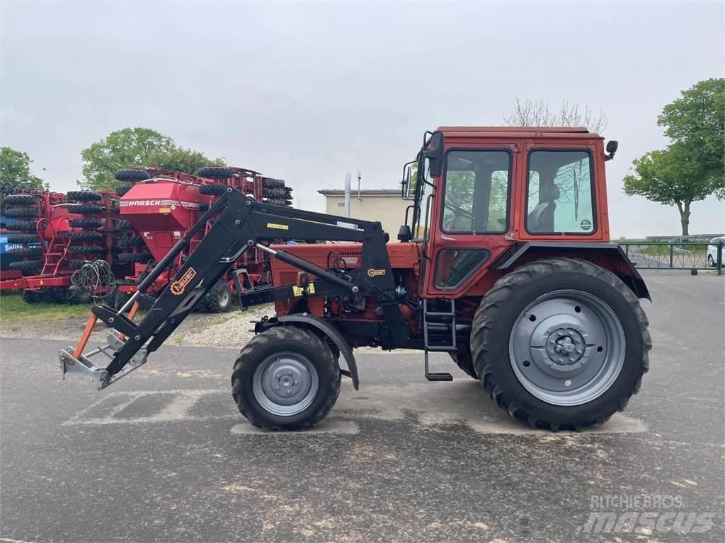 Belarus MTS 82 + FL Tractoren