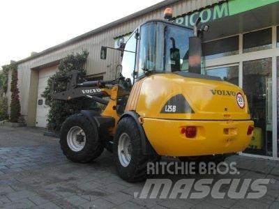 Volvo L25-B Wielladers