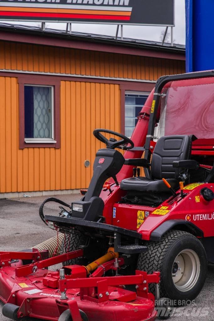 Shibaura CM254, 4WD Rijmaaiers