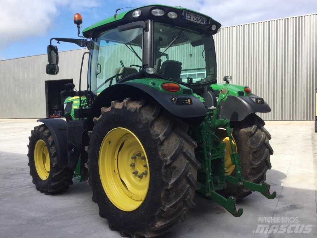 John Deere 6130R Tractoren