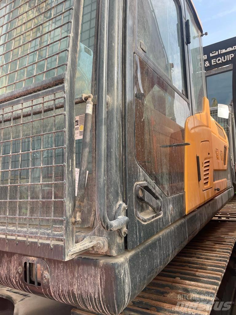 Hyundai HX225S L Rupsgraafmachines
