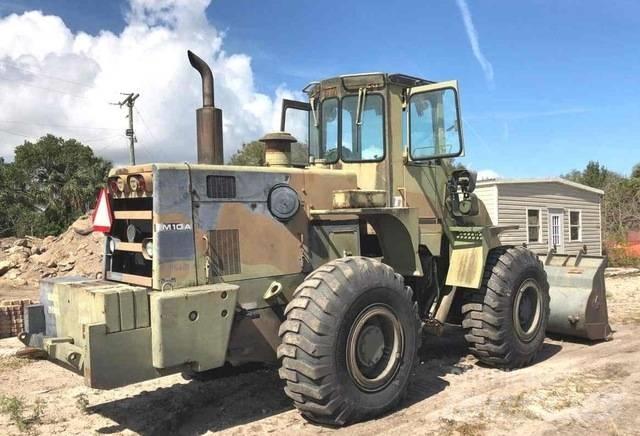 International M10 Wielladers