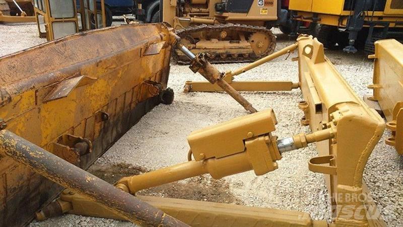 CAT D7E, D7F, D7G Bladen