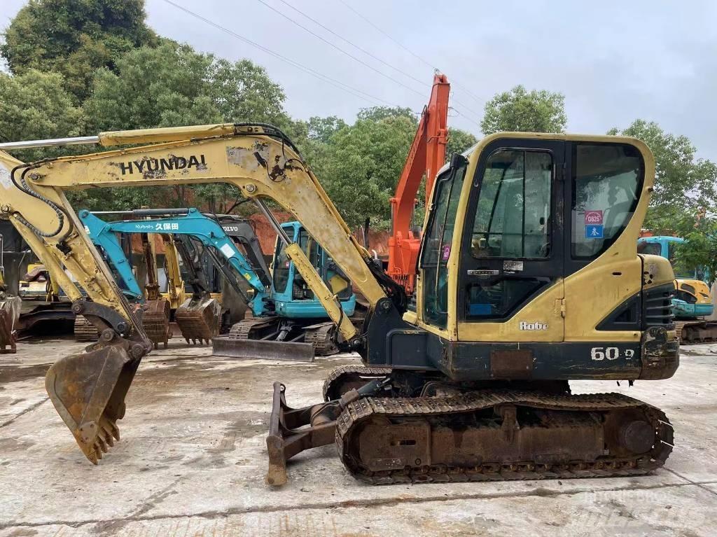 Hyundai R60-9 Rupsgraafmachines