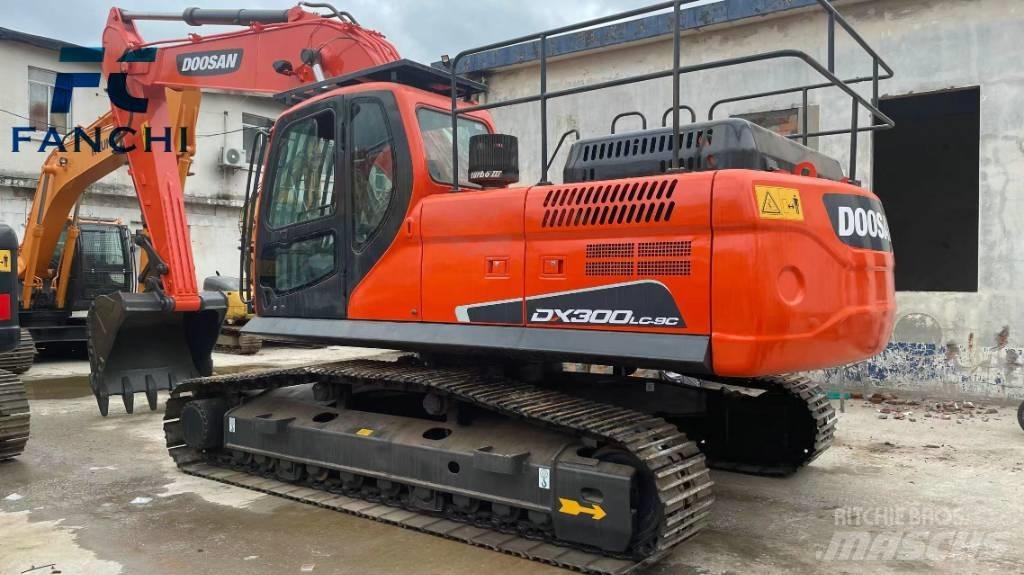 Doosan DX 300 LC Midigraafmachines 7t - 12t