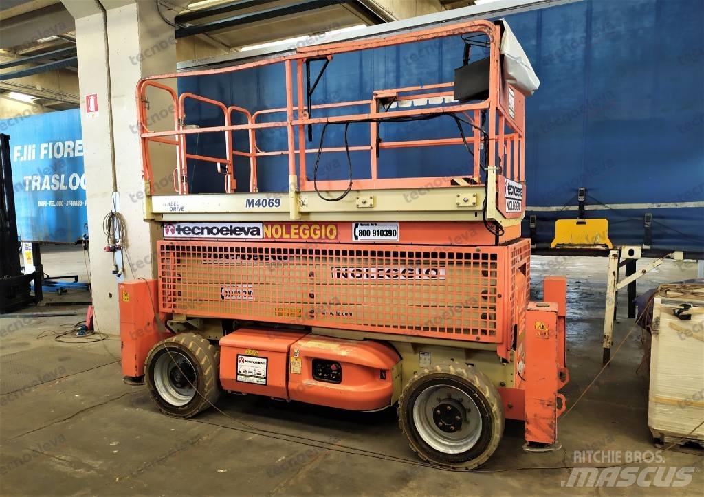 JLG M 4069 Schaarhoogwerkers