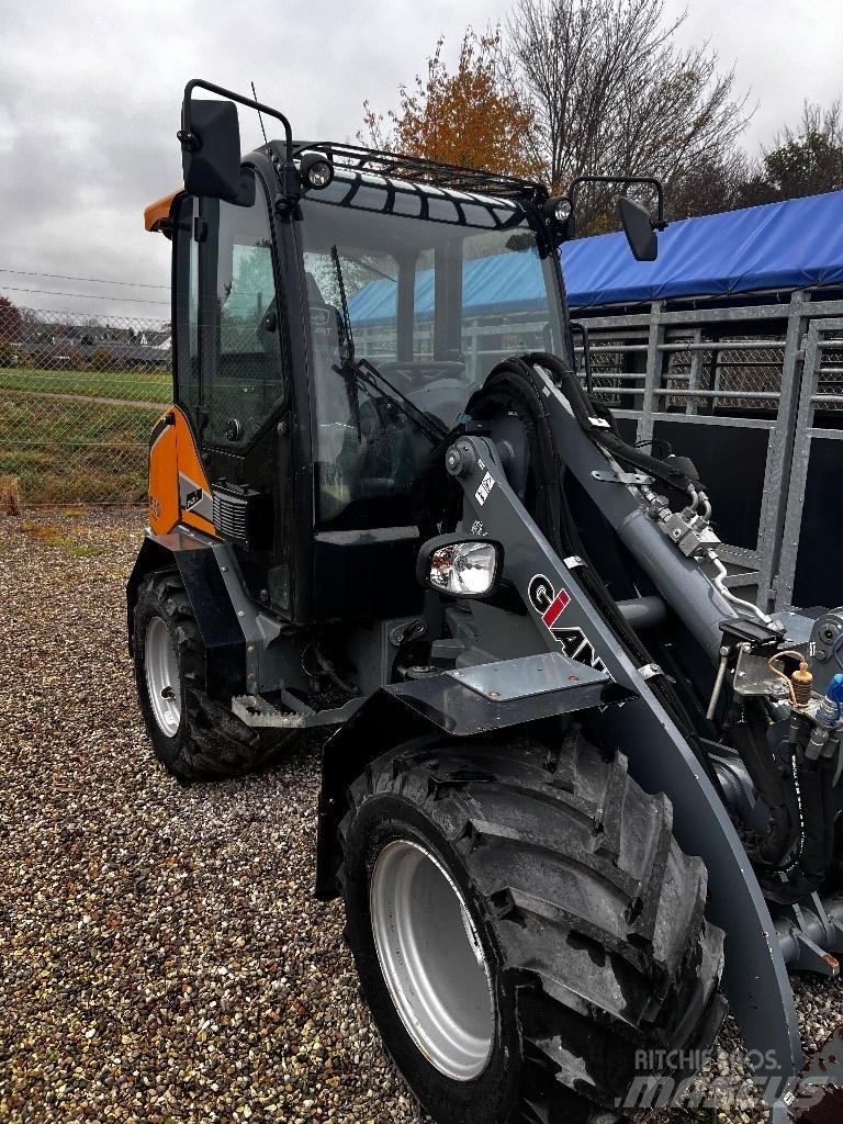 GiANT G3500 Miniladers