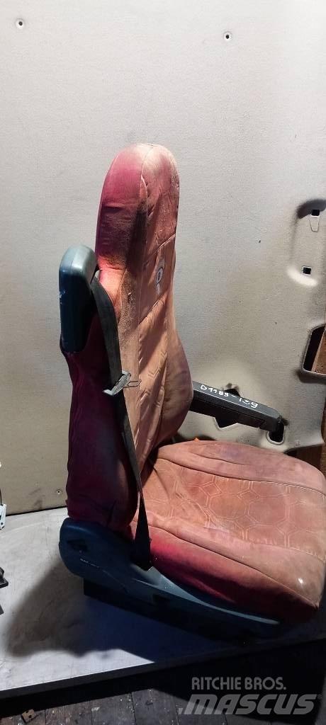 DAF XF95.    1327470 Cabine en interieur