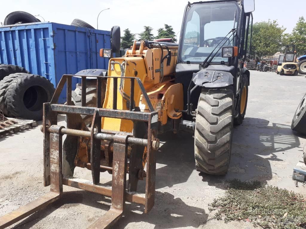 JCB 535-95 Verreikers voor landbouw