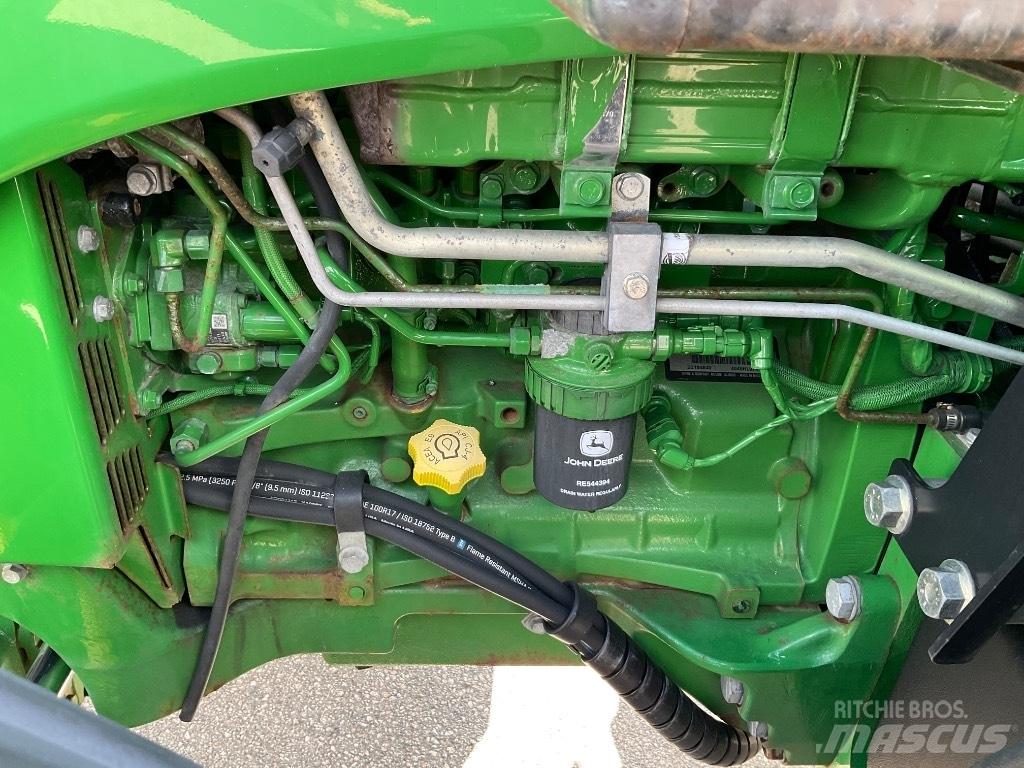 John Deere 5100 R Tractoren