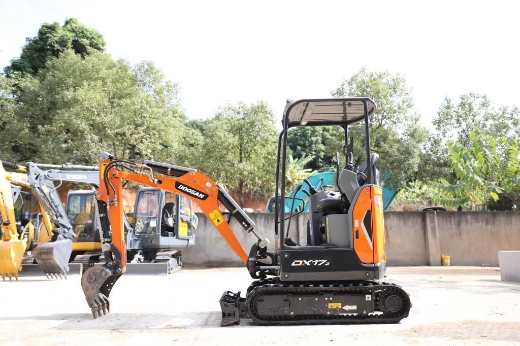 Doosan DX 17 Rupsgraafmachines