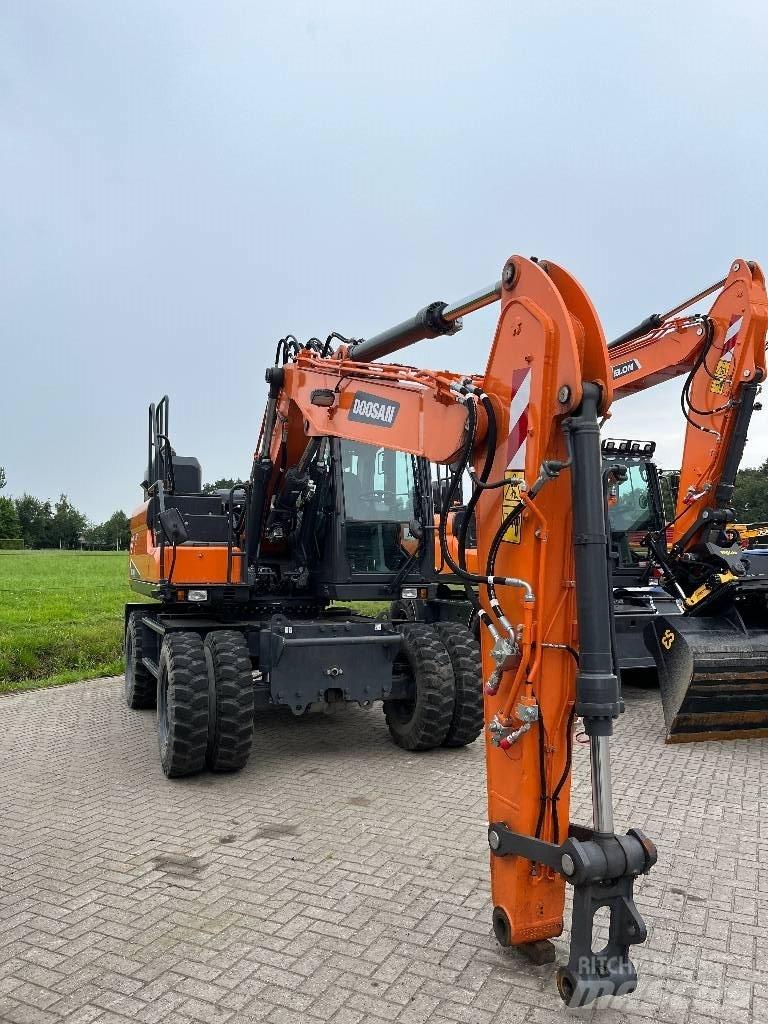 Develon DX140W-7 Wielgraafmachines