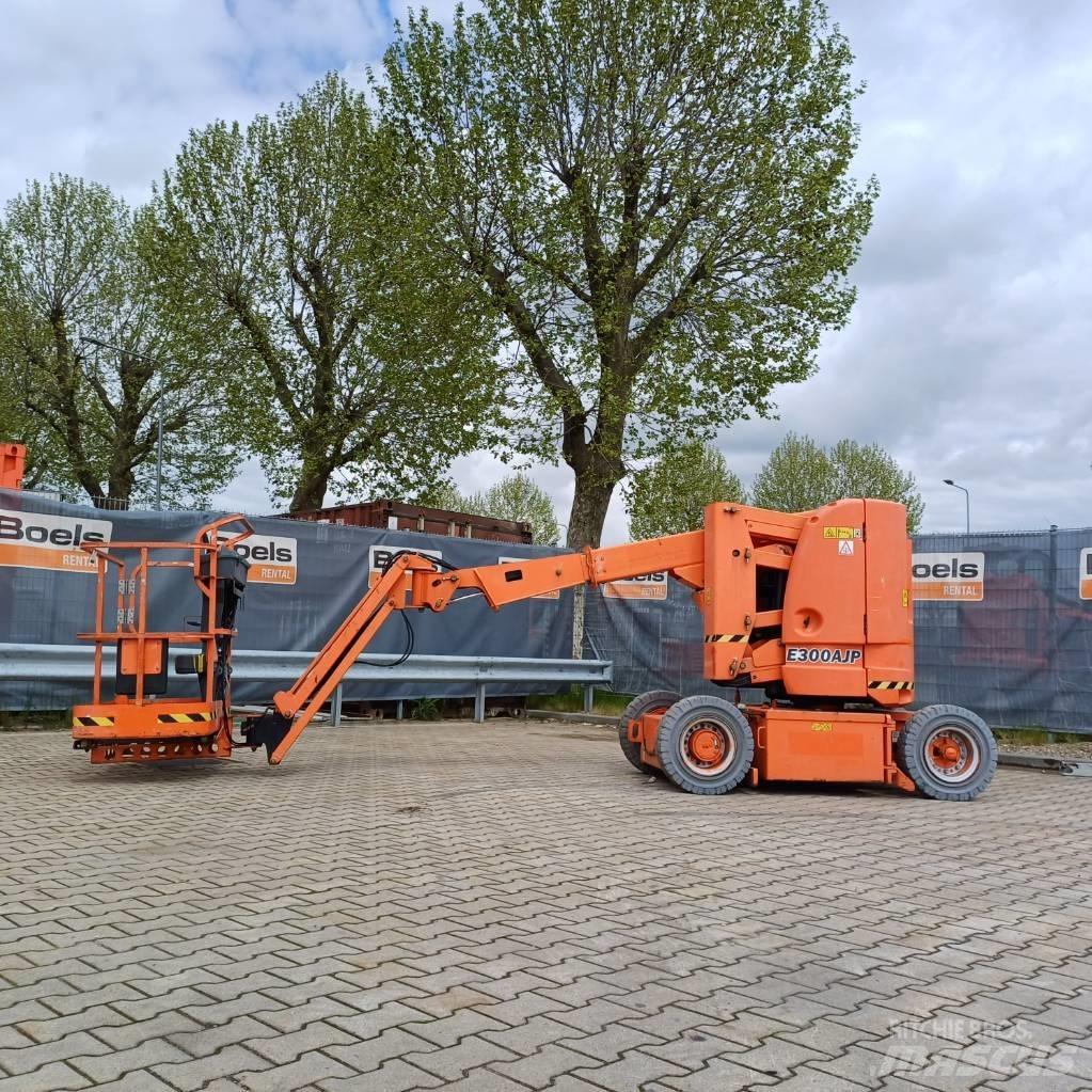 JLG E300AJP Knikarmhoogwerkers