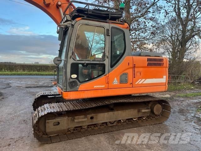 Doosan DX 140 LC Rupsgraafmachines