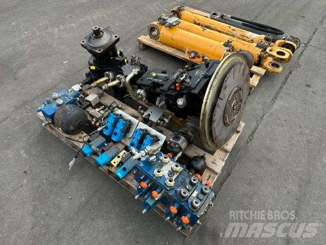 Liebherr L 538 Hydraulics