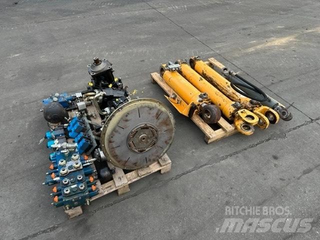 Liebherr L 538 Hydraulics