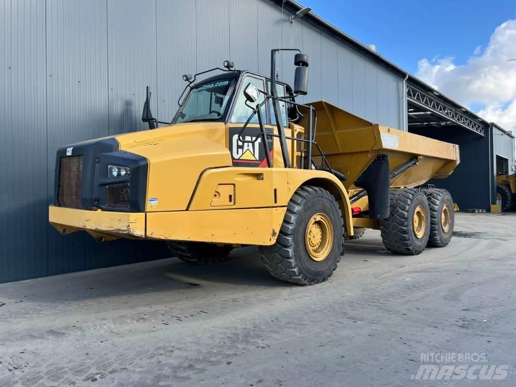 CAT 735B Knik dumptrucks