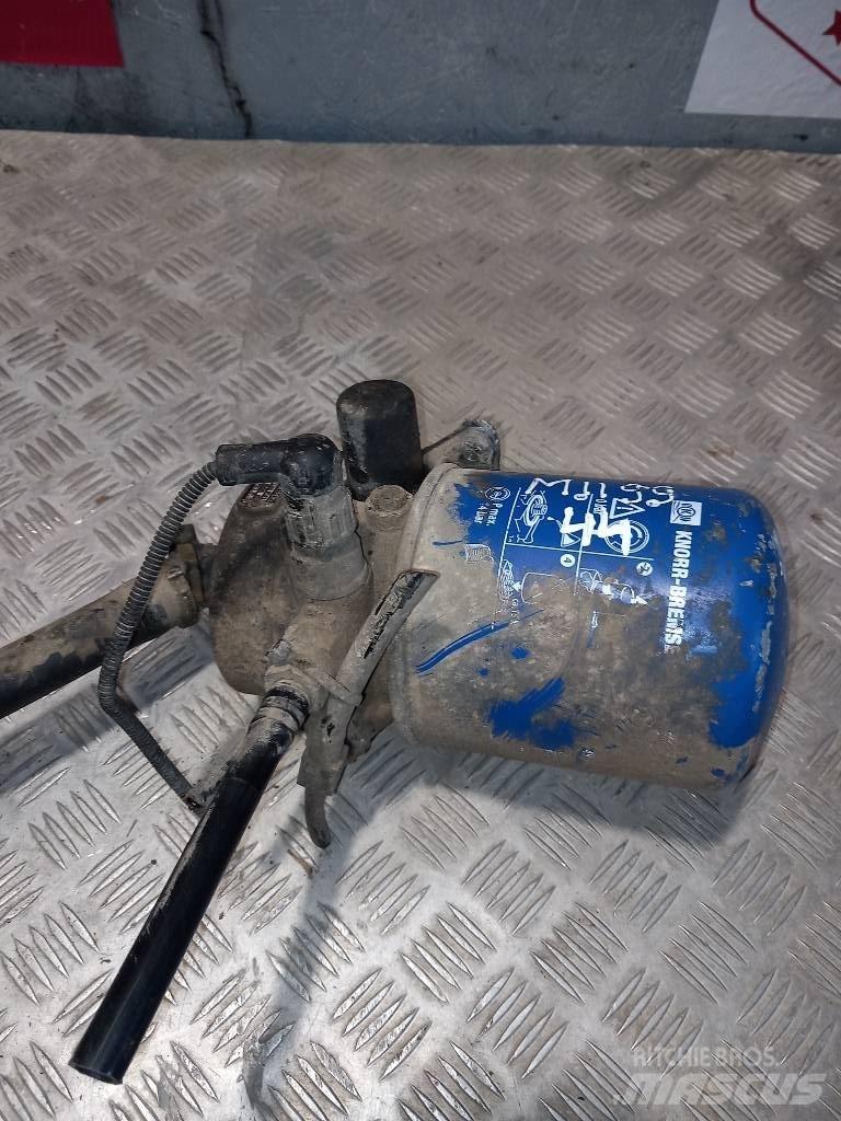 MAN TGM  81521026370 Remmen