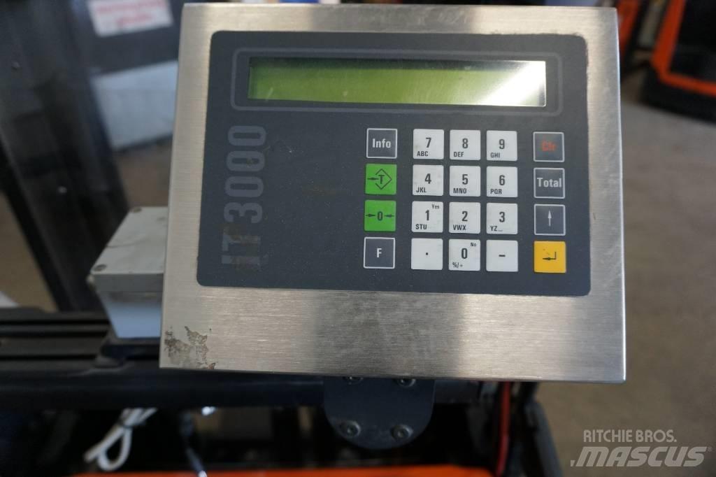Toyota SPE200D Stapelaar meeloop