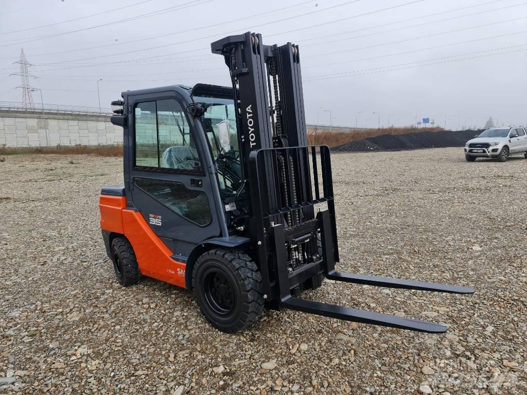 Toyota Tonero Reachtruck voor hoog niveau