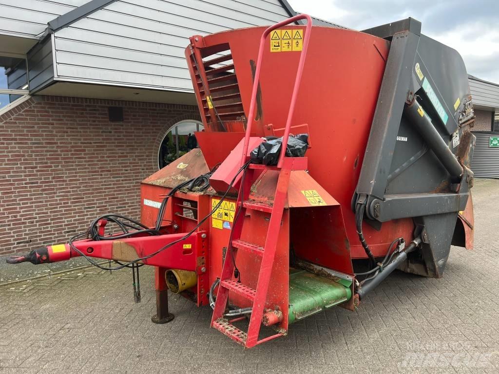 Schrijver Jumbo 10 Mengvoedermachines