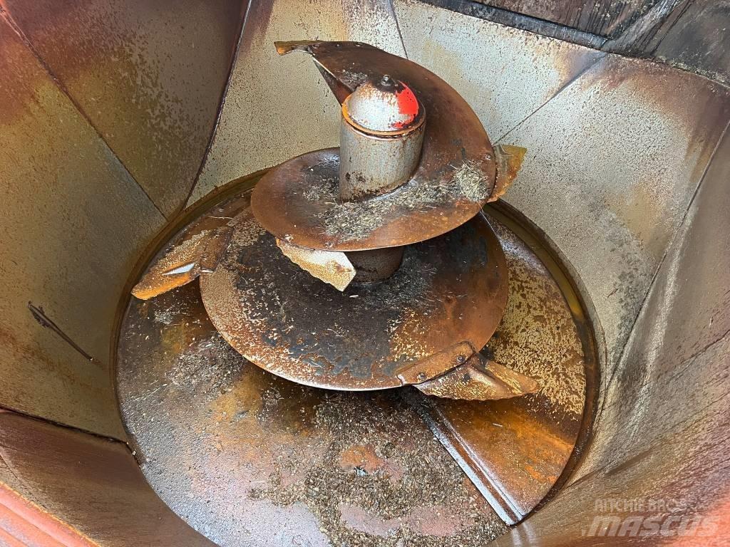 Schrijver Jumbo 10 Mengvoedermachines