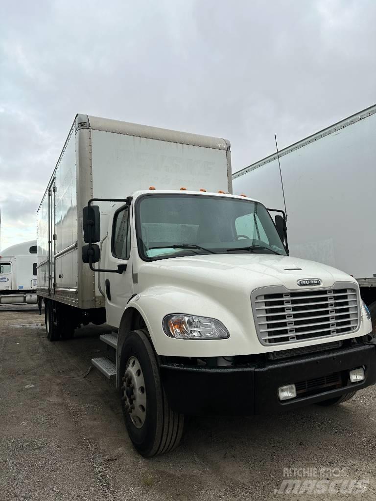 Freightliner M2 106 Bakwagens met gesloten opbouw