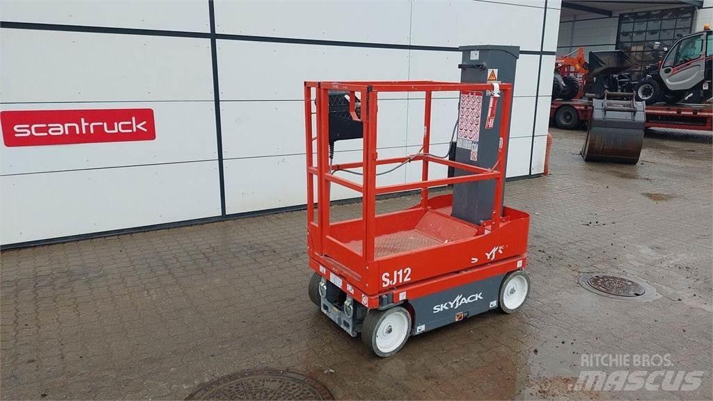 SkyJack SJ12 Personenliften en invalideliften