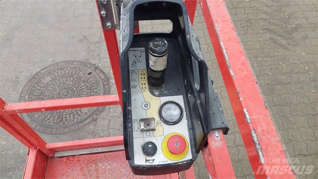 SkyJack SJ12 Personenliften en invalideliften