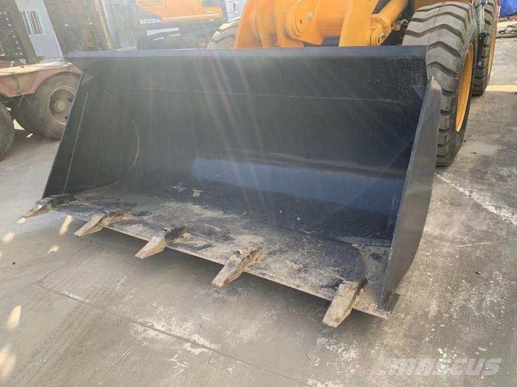 LiuGong CLG 835 Wielladers