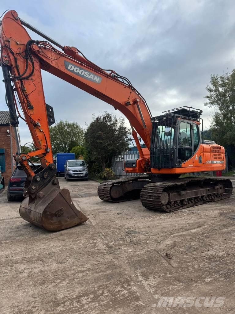 Doosan DX 225 LC Rupsgraafmachines