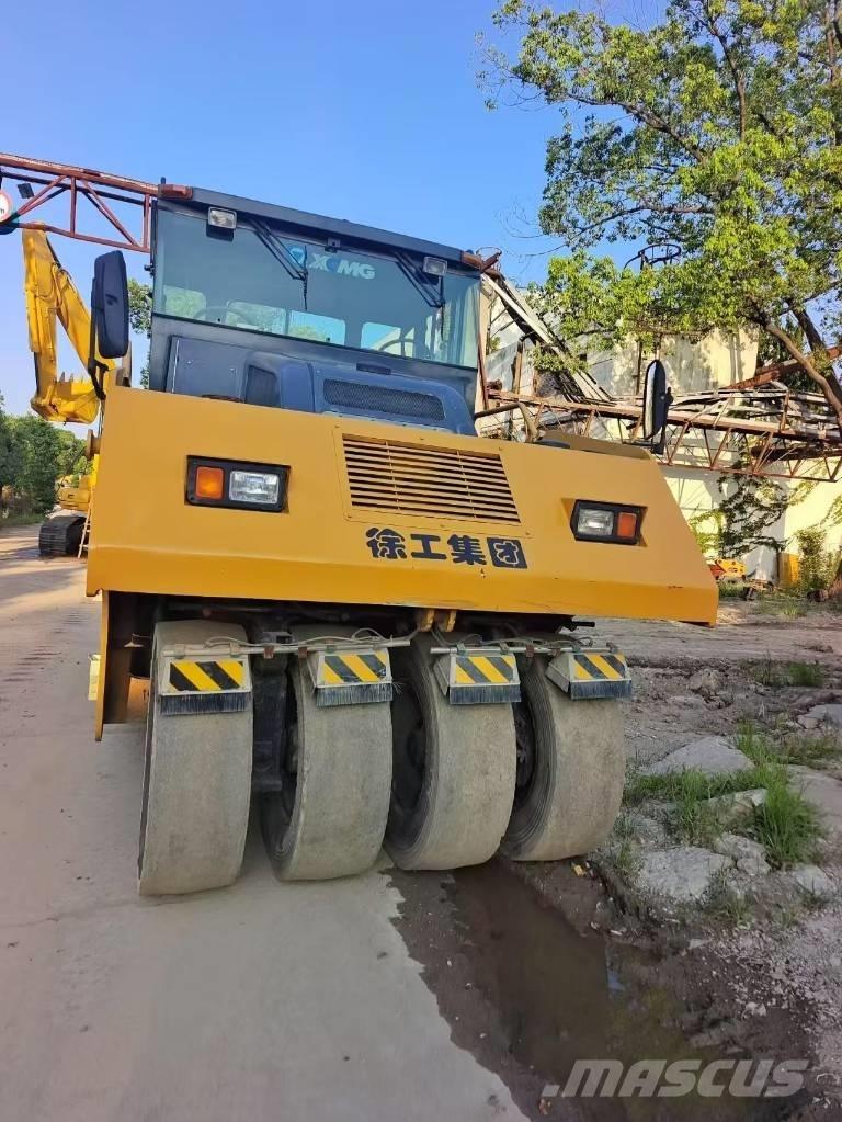 XCMG XP 263 Bandenwalsen