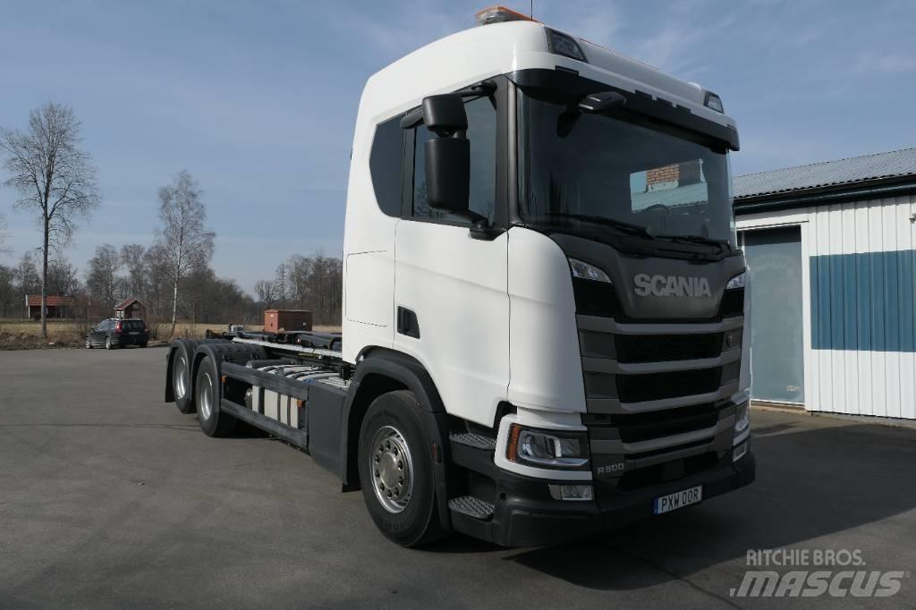 Scania R500 B6x2nb Vrachtwagen met containersysteem