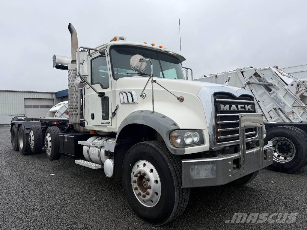 Mack Granite Vuilniswagens