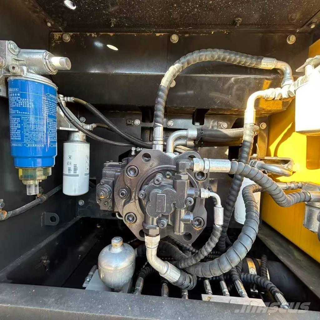 Volvo EC 240 C Rupsgraafmachines