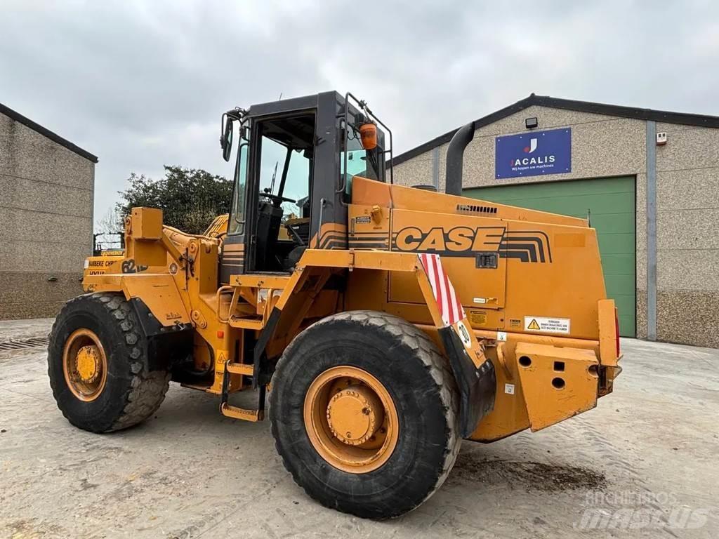 CASE 621B Wielladers