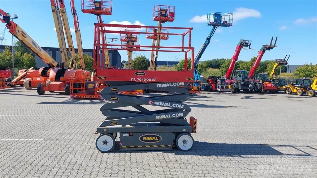 SkyJack SJIII3220 Schaarhoogwerkers